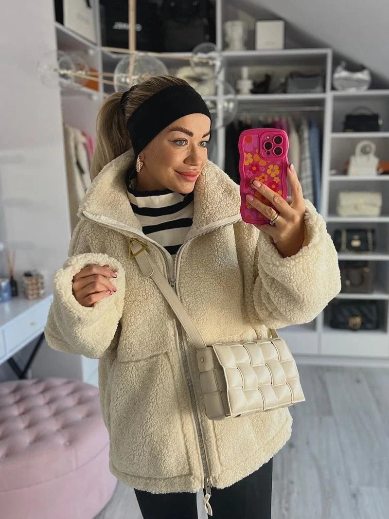 Keira – Soft teddy coat