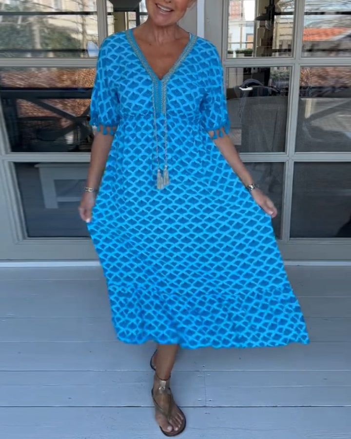 Melia | V-neck Casual Dress With Print