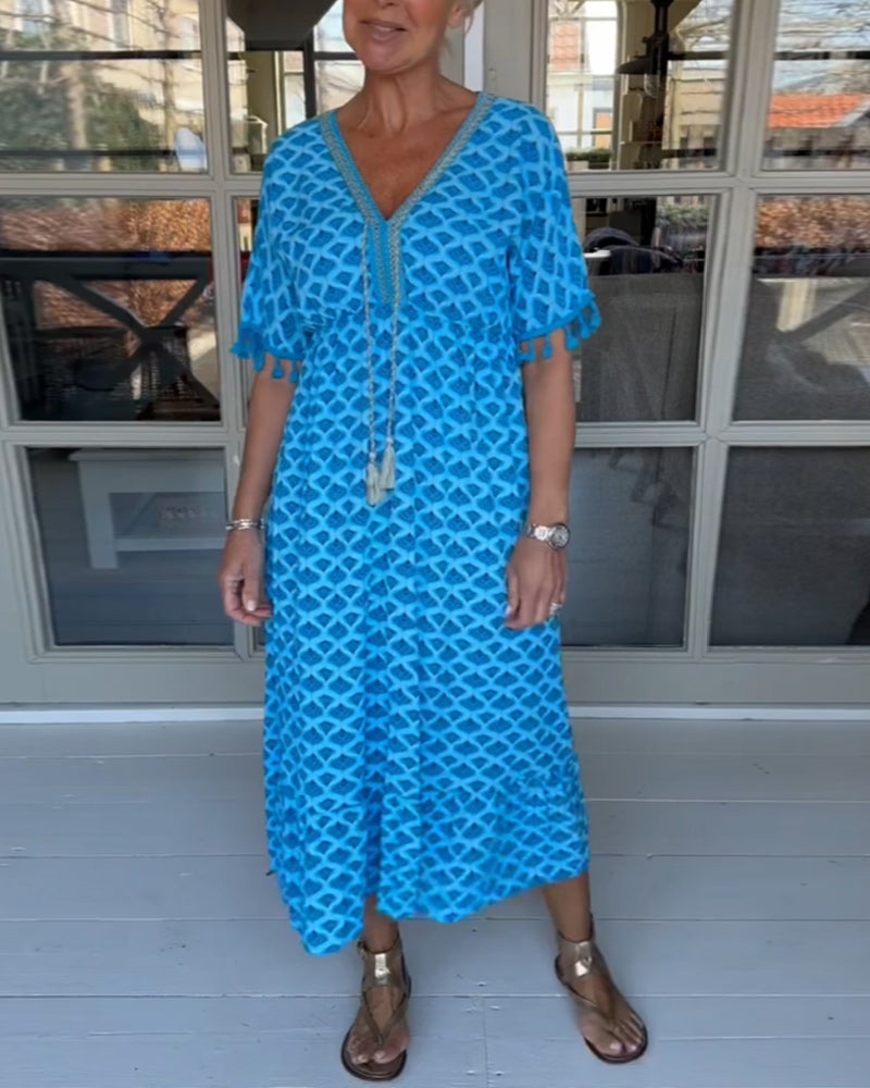 Melia | V-neck Casual Dress With Print