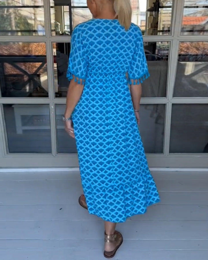 Melia | V-neck Casual Dress With Print