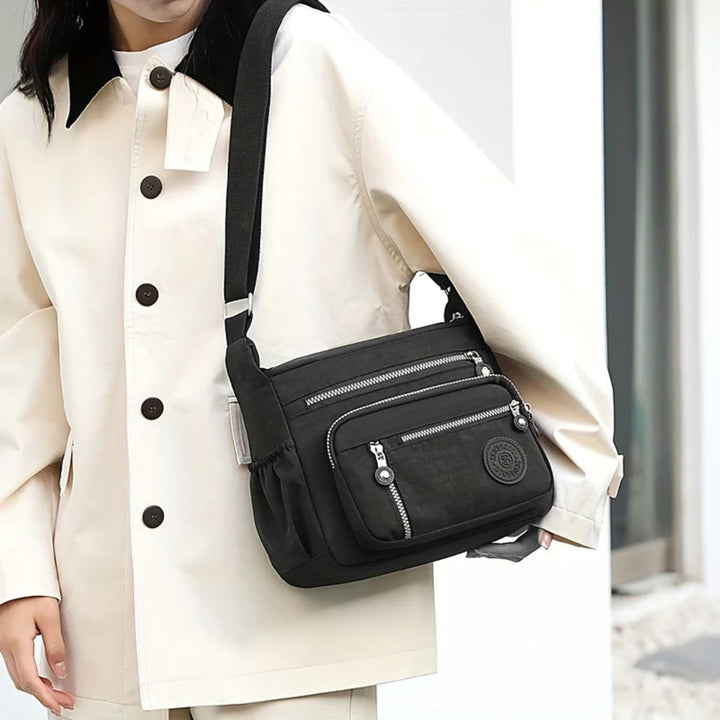 Jolie – Stylish shoulder bag