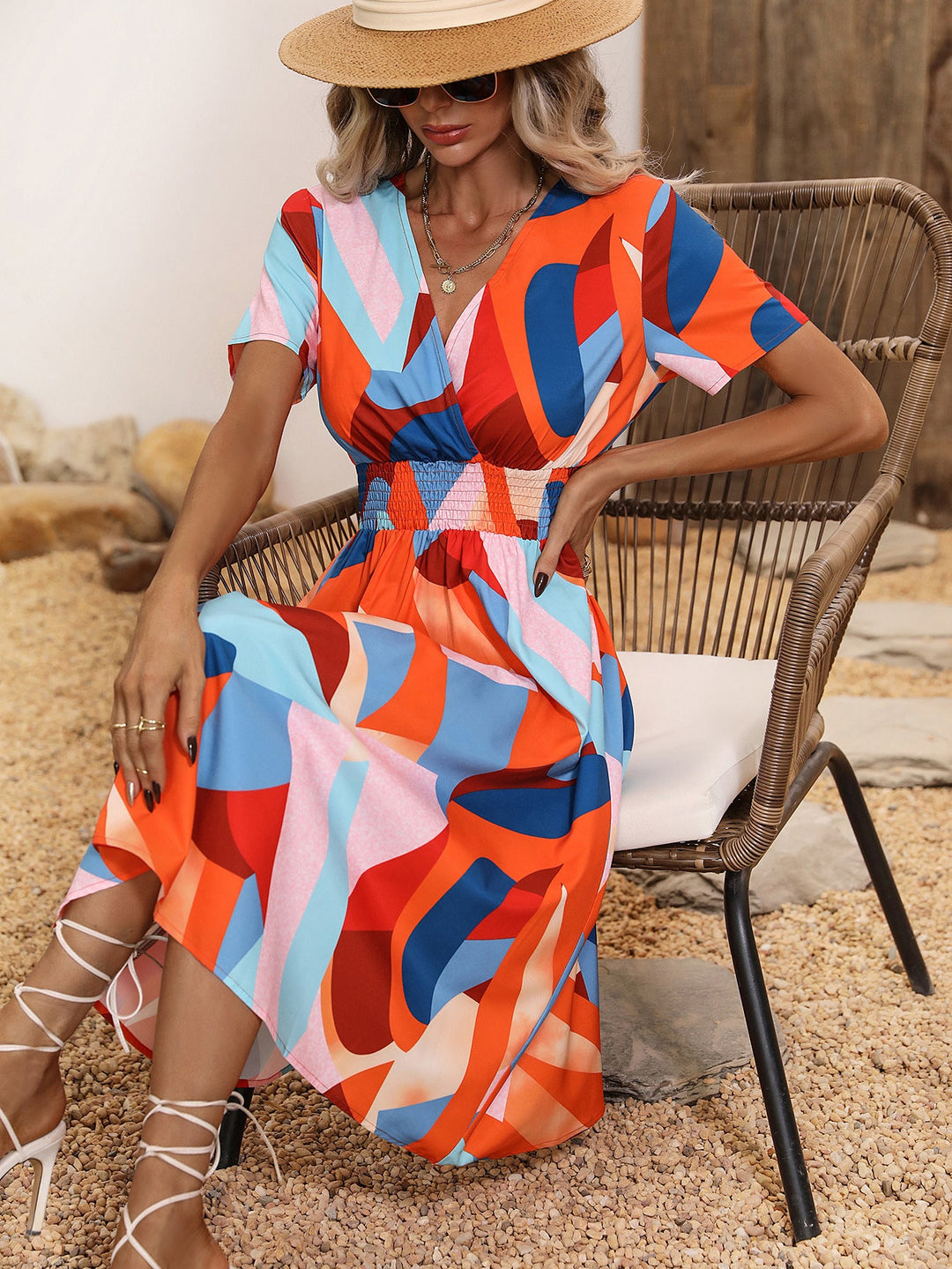 Rumi – Printed V-Neck Midi Dress
