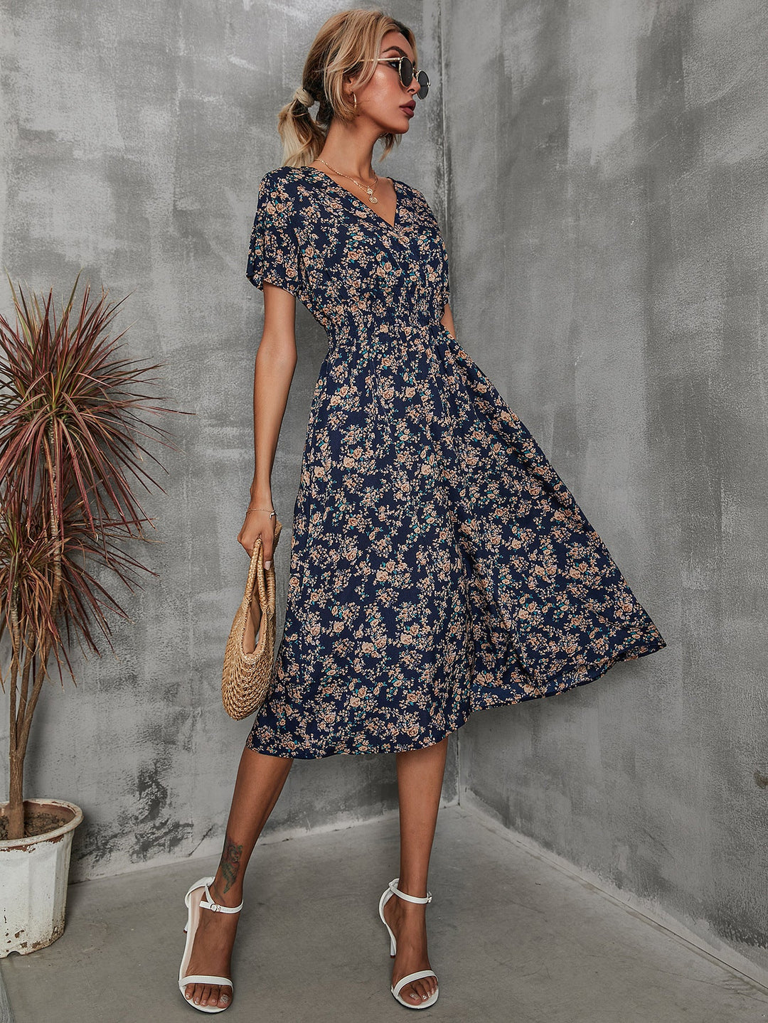 Rumi – Printed V-Neck Midi Dress