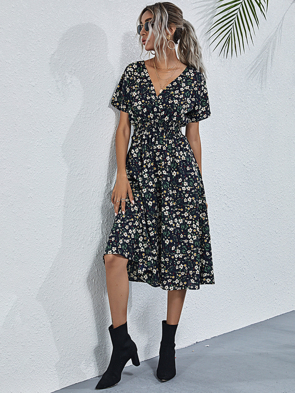 Rumi – Printed V-Neck Midi Dress
