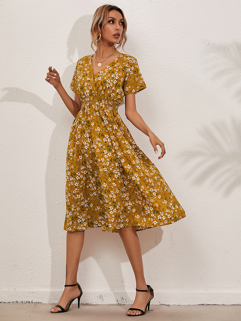 Rumi – Printed V-Neck Midi Dress