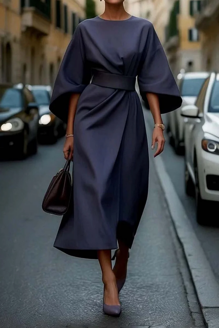 Nicola - elegant dress with lantern sleeves and belt