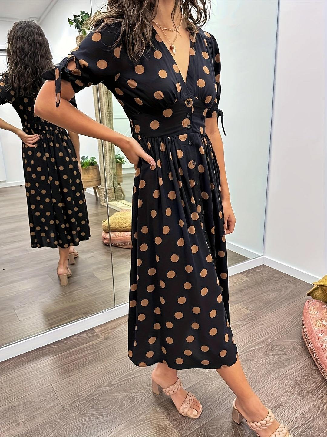 Lila™ | Polka Dot V-Neck Dress