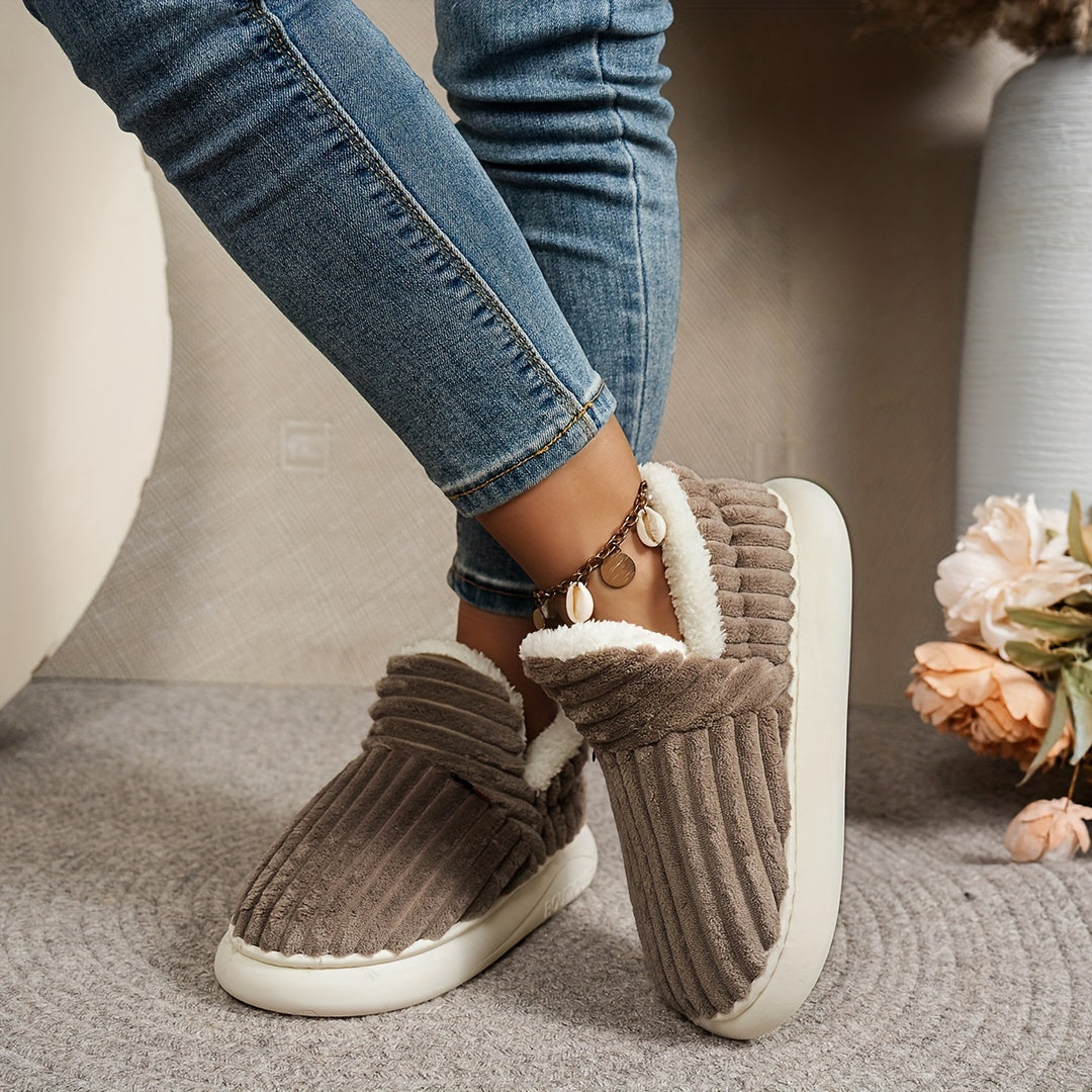Kim™ Comfort Fleece Slippers